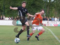 Relegation zur Kreisklasse - Saison 2025/26 - TSV Gaimersheim II - SC Irgertsheim  - Felix Hanczar orange Irgertsheim - Christoph Katzenbogen schwarz Gaimersheim  - Foto: Meyer Jürgen