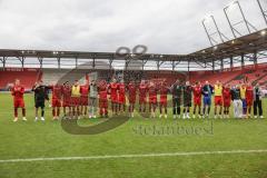 3. Liga; FC Ingolstadt 04 - SSV Ulm; Sieg Jubel Freude nach dem Spiel, Team tanz und singt