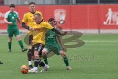 AUDI Amateuercup - Saison 2024/25 - TSV Lichtenau - FC Geisenfeld - Denis Hadzic gelb Lichtenau - Michael Trick grün Geisenfeld  - Foto: Meyer Jürgen