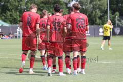 * Testspiel - Saison 2025/26 - FC Ingolstadt 04 - SpVgg Bayreuth - Julian Kügel (Nr.29 - FC Ingolstadt 04) mit einem Tor - jubel - Benjamin Kanuric (Nr.8 - FC Ingolstadt 04) - Davide Sekulovic (Nr.33 - FC Ingolstadt 04) - - Foto: Meyer Jürgen