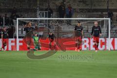 3. Liga; SC Verl - FC Ingolstadt 04; Tor für Verl 1:0 hängende Köpfe beim FCI Gustav Christensen (24, FCI) Marcel Costly (22, FCI) Torwart Markus Ponath (1, FCI) Simon Lorenz (32, FCI) Lukas Fröde (34, FCI) Max Besuschkow (17, FCI)