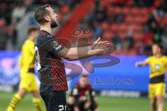 3. Liga; FC Ingolstadt 04 - Borussia Dortmund II; Torschuß knapp vorbei David Kopacz (29, FCI) ärgert sich