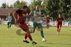 Freundschaftsspiel- Saison 2025/26- SV Kasing - FC Geisenfeld-  - Markus Renoth grün Geisenfeld - Patrick Rzepka rot Kasing - Foto: Meyer Jürgen