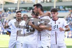 3. Liga; 1. FC Saarbrücken - FC Ingolstadt 04 - 2:3 Tor Jubel Treffer Lukas Fröde (34, FCI) mit Mladen Cvjetinovic (19, FCI) Simon Lorenz (32, FCI) Tim Heike (9, FCI) Pascal Testroet (37, FCI) Felix Keidel (43, FCI)