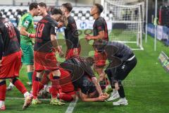3. Liga; SC Verl - FC Ingolstadt 04; Ausgleich 2:2 Tor Jubel Treffer Simon Lorenz (32, FCI) Jonas Scholz (15, FCI) Marcel Costly (22, FCI) Fredrik Carlsen (8, FCI) Cheftrainerin Sabrina Wittmann (FCI) Max Besuschkow (17, FCI) Torwart Kai Eisele (25, FCI)