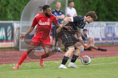 Bezirksliga - Saison 2025/26 - FC Fatih Ingolstadt - TSV Rohrbach - Maximilian Merkl schwarz Rohrbach - Bright Aikhionbare rot Fatih   - Foto: Meyer Jürgen