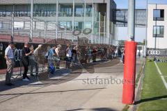3. Liga - Saison 2026/27 - 1. Trainingseinheit mit Achim Beierlorzer - Zuschauer - Fans - XXXXX - Foto: Meyer Jürgen
