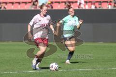2. Bundesliga Frauen - Saison 2025/26 - FC Ingolstadt 04 Frauen - SC Sand - Stefanie Reischmann (Nr.24 - FC Ingolstadt Frauen I) - Schneider Kim grün SC Sand  - Foto: Meyer Jürgen