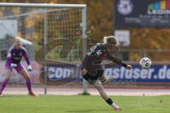2. Bundesliga Frauen - Saison 2025/26 - FC Ingolstadt 04 Frauen - Eintracht Frankfurt II - Nina Penzkofer (Nr.29 - FC Ingolstadt Frauen I) - Krumme Janne Torwart Frankfurt - Foto: Meyer Jürgen