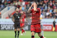 3. Liga; FC Ingolstadt 04 - SSV Jahn Regensburg; Solo Frederik Christensen (11, FCI) Torchance verpasst ärgert sich