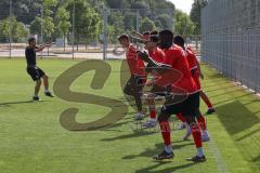 Bayernliga - Saison 2023/2024 - FC Ingolstadt 04 II - U21 - Trainingsauftakt - Athletik Trainer Maximilian Habereder (FCI II) - beim Athletiktraining - Foto: Meyer Jürgen