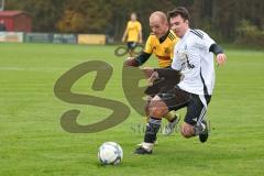 Kreisliga - Saison 2024/25- TSV Lichtenau - FC Mindelstetten - Steven Spieß gelb Lichtenau - Simon Schweiger weiss Mindelstetten - Foto: Meyer Jürgen