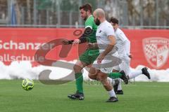AUDI - Schanzer Amateurcup - Finale -  2026  - SV Hundszell - SV Denkendorf - Matthias Pickl grün Denkendorf - Marcel Nicht weiss Hundszell - Foto: Meyer Jürgen