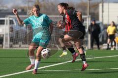 2. Bundesliga Frauen - Saison 2025/26 - FC Ingolstadt 04 Frauen - VFR SW Warbeyen  - Mara Winter (Nr.2 - FC Ingolstadt Frauen I) - Hoevers Isa grün Warbeyen - Foto: Meyer Jürgen