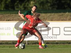 Landesliga - Saison 2026/27 - SV Manching - FC Memmingen II - Daniel Schweiger (Nr.11 - SV Manching) - Reichert David rot Memmingen - Foto: Meyer Jürgen
