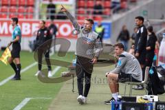 3. Liga; FC Ingolstadt 04 - SSV Ulm; Cheftrainer Moritz Glasbrenner (Ulm) an der Seitenlinie, Spielerbank