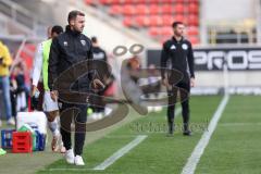 3. Liga; FC Ingolstadt 04 - SC Verl; an der Seitenlinie, Spielerbank Co-Trainer Fabian Reichler (FCI)