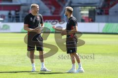 3. Liga; FC Ingolstadt 04 - Würzburger Kickers; vor dem Spiel Lars Lokotsch (13, FCI) Yannick Deichmann (20, FCI)