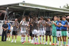 3. Liga - Saison 2026/27 - SC Sonnenhof Großaspach - FC Ingolstadt 04 - Die Mannschaft bedankt sich bei den mitgereisten Fans - jubel - Foto: Meyer Jürgen