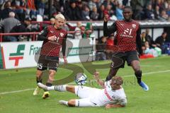 3.Liga - Saison 2023/2024 - SC Verl - FC Ingolstadt 04 - Thomas Rausch (Nr.45 - FCI) - Daouda Beleme (Nr.9 - FCI) -  - Foto: Meyer Jürgen