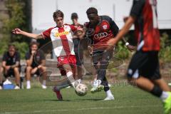 A-Junioren Bundesliga  - Saison 2026/27 - A-Junioren - FC Ingolstadt 04 - Jahn Regensburg - Yusif Kabbia rot FCI - Maximilian Geiger weiss Regensburg - Foto: Meyer Jürgen