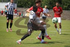 *Bayernliga Nord - Saison 2026/27 - FC Ingolstadt 04 II - FSV Stadeln - Omotolani Sherif Oladosu (Nr.15 - FCI II) - Luca Pulkrabek rot Stadeln - Foto: Meyer Jürgen
