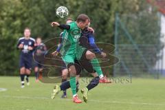 Kreisklasse - Saison 2025/26- TSV Etting - TSV Lenting - Arianit Racaj grün Lenting - Christian Redl blau Etting - Foto: Meyer Jürgen