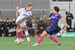 2. Bundesliga Frauen - Saison 2025/26 - FC Ingolstadt 04 Frauen - FSV Mainz - Jenny Beyer (Nr.8 - FC Ingolstadt Frauen I) - Junold Emma blau Mainz - Foto: Meyer Jürgen