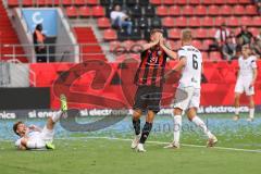 3. Liga; FC Ingolstadt 04 - SV Waldhof Mannheim; Benjamin Kanuric (8, FCI) ärgert sich Torchance Hoffmann Niklas (6 SVWM)