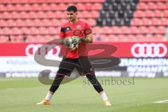 3. Liga; FC Ingolstadt 04 - SV Waldhof Mannheim; Torwart Simon Simoni (41, FCI) vor dem Spiel