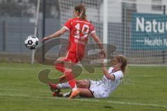 DFB -Pokal Frauen - Saison 2025/26 - FC Ingolstadt 04 Frauen - FC Bayern München - Haberäcker Leonie (Nr.13 - FC Ingolstadt Frauen I) - Naschenweng Katharina rot Bayern - Foto: Meyer Jürgen