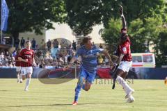 Toto-Pokal; Finale; FV Illertissen - FC Ingolstadt 04; Zweikampf Kampf um den Ball Moussa Doumbouya (27, FCI) Herzig Elias (5 FVI)