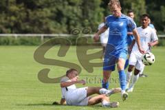 Kreisliga - Saison 2024/25- TSV Ober./Unterh.stadt - SV Hundszell-  - David Weixler blau Hundszell - Amadeus Taubert weiss Oberh.stadt - Foto: Meyer Jürgen