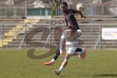 Bayernliga Nord - Saison 2025/26 - FC Ingolstadt 04 II - SpVgg Bayern Hof - Donald Nduka (Nr.27 - FC Ingolstadt II) - Hüseyin Durkan weiss Bayern Hof  - Foto: Meyer Jürgen