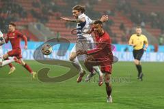 3. Liga; FC Ingolstadt 04 - MSV Duisburg; Zweikampf Kampf um den Ball Marcel Costly (22, FCI) Bitter Joshua (29 MSV)