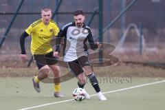 Freundschaftsspiel - Saison 2025/26 - TSV Ober./Unterhaunstadt -  TSV Neustadt  - Nikola Kamenjasevic grau Oberh.stadt - Michael Deiner gelb Neustadt - Foto: Meyer Jürgen