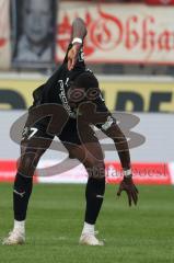 3.Liga - Saison 2022/2023 - Hallersche FC - FC Ingolstadt 04 - Moussa Doumbouya (Nr.27 - FCI) ärgert sich und schlägt auf den Rasen - -  - Foto: Meyer Jürgen