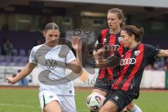 2. Frauen Bundesliga - Saison 2025/26- FC Ingolstadt 04 - VFL Wolfsburg - Stefanie Reischmann (Nr.24 - FC Ingolstadt Frauen I) mitte  - Annika Kömm (Nr.25 - FC Ingolstadt Frauen I) - Foto: Meyer Jürgen