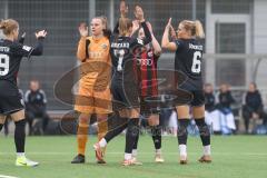 2. Bundesliga Frauen - Saison 2024/25 - FC Ingolstadt 04 Frauen - HSV - Die Spielerinnen klatschen sich vor dem Spiel ab - XXXXX - Foto: Meyer Jürgen