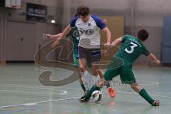 Hallenturnier Ingolstadt Nord - Saison 2024/25 - FC Geisenfeld - TSV Etting - Simon Weidenhiller weisss Etting  - Sebastian Ludacka grün Geisenfeld #5 - Manuel Obermayr grün Geisenfeld #3 - Foto: Meyer Jürgen