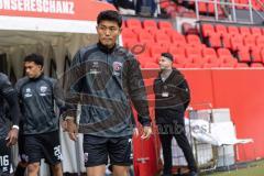 3. Liga; FC Ingolstadt 04 - Rot-Weiss Essen; vor dem Spiel Jongmin Seo (7, FCI)