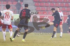 3. Liga; SSV Jahn Regensburg - FC Ingolstadt 04; Torchance verpasst Julian Kügel (29, FCI) Schuß
