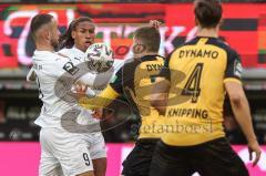 3. Liga - Dynamo Dresden - FC Ingolstadt 04 - Kampf um den Ball Fatih Kaya (9, FCI) Caniggia Ginola Elva (14, FCI) Stor Luka (37 Dresden)