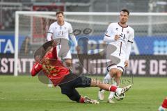 3. Liga; SV Wehen Wiesbaden - FC Ingolstadt 04; Zweikampf Kampf um den Ball Kiomourtzoglou Orestis (14 SVWW) Max Besuschkow (17, FCI)