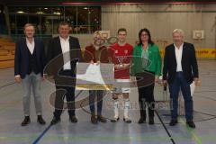 Lotto - Hallen - Bayerncup - Oberbayern -  Saison 2022/2023  - FC Fatih Ing - FC Penzberg - Finale - 1:0 - Siegerehrung - Josef Siegert Penzberg 3 vore - jubel - Foto: Meyer Jürgen