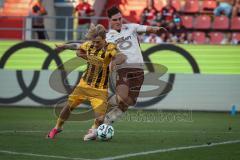 3. Liga - Saison 2026/27 - FC Ingolstadt 04 - Alemannia Aachen - Jonas Oehmichen (Nr.44 - Alemannia Aachen) wird gefoult von Elias Decker (Nr.4 - FCI) - rote Karte für Elias Decker (Nr.4 - FCI) - XXXXX - Foto: Meyer Jürgen