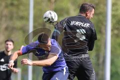 Kreisklasse - Saison 2025/26- TSV Ingolstadt Nord - MTV Ingolstadt - Tiago Joia Tavares lila MTV - Andreas Tebbe schwarz Ing Nord - Foto: Meyer Jürgen