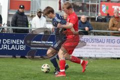 Kreisliga - Saison 2025/26- TSV Kösching - TV Münchsmünster - Sebastian Zabka rot Kösching - Moritz Feigl blau Münchsmünster - Foto: Meyer Jürgen