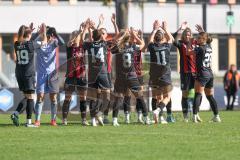 2. Bundesliga Frauen - Saison 2024/25 - FC Ingolstadt 04 Frauen - SG 99 Andernach - Die Spielerinnen klatschen sich ab vor dem Spiel - XXXXX - Foto: Meyer Jürgen