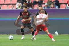3. Liga; FC Ingolstadt 04 - Rot-Weiss Essen; Dennis Kayigin (10, FCI) Hofmann Jannik (37 RWE)